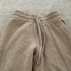 Lululemon Scuba High Rise Jogger